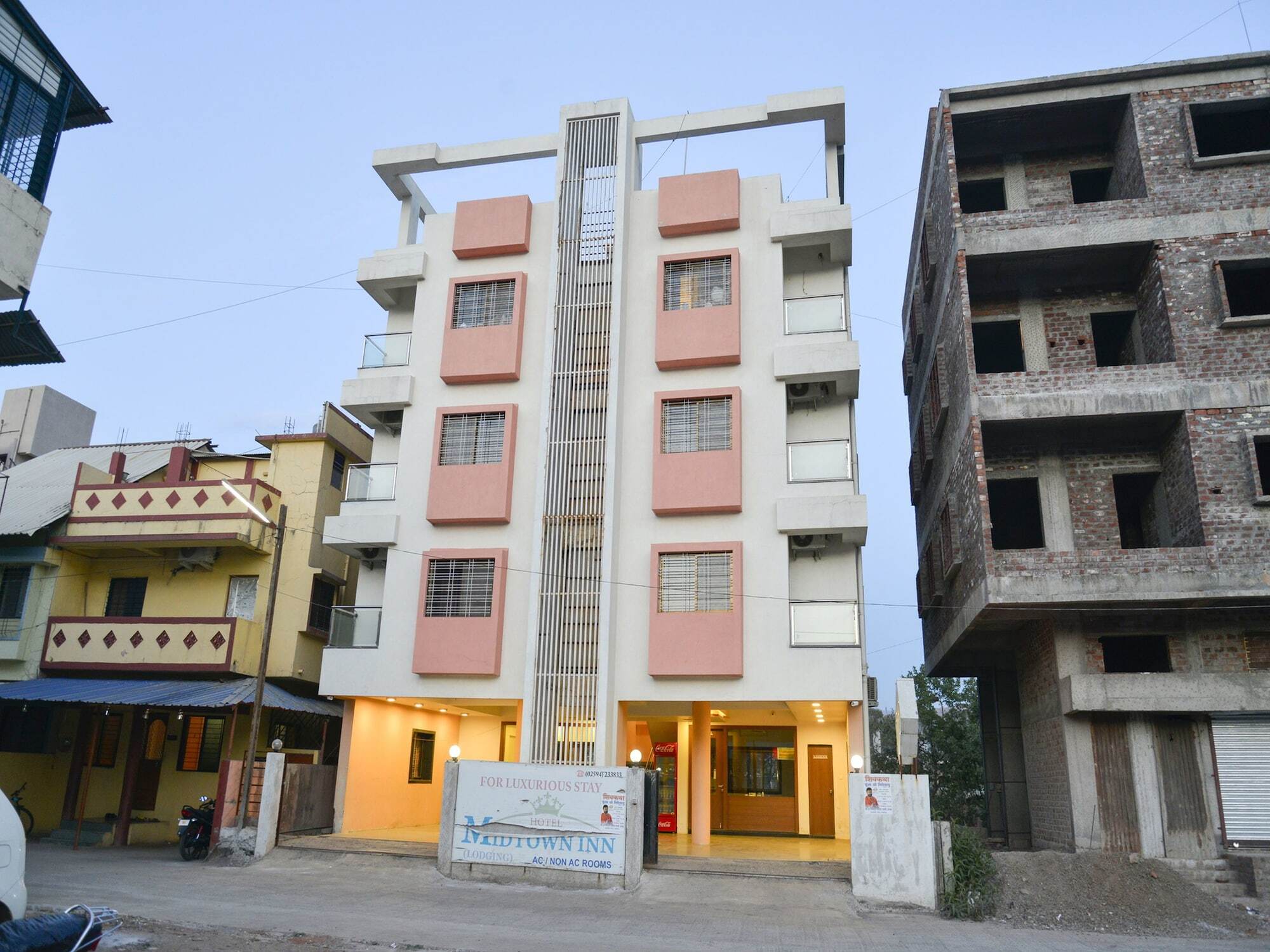 Hotel Midtown Inn Nashik Exterior foto